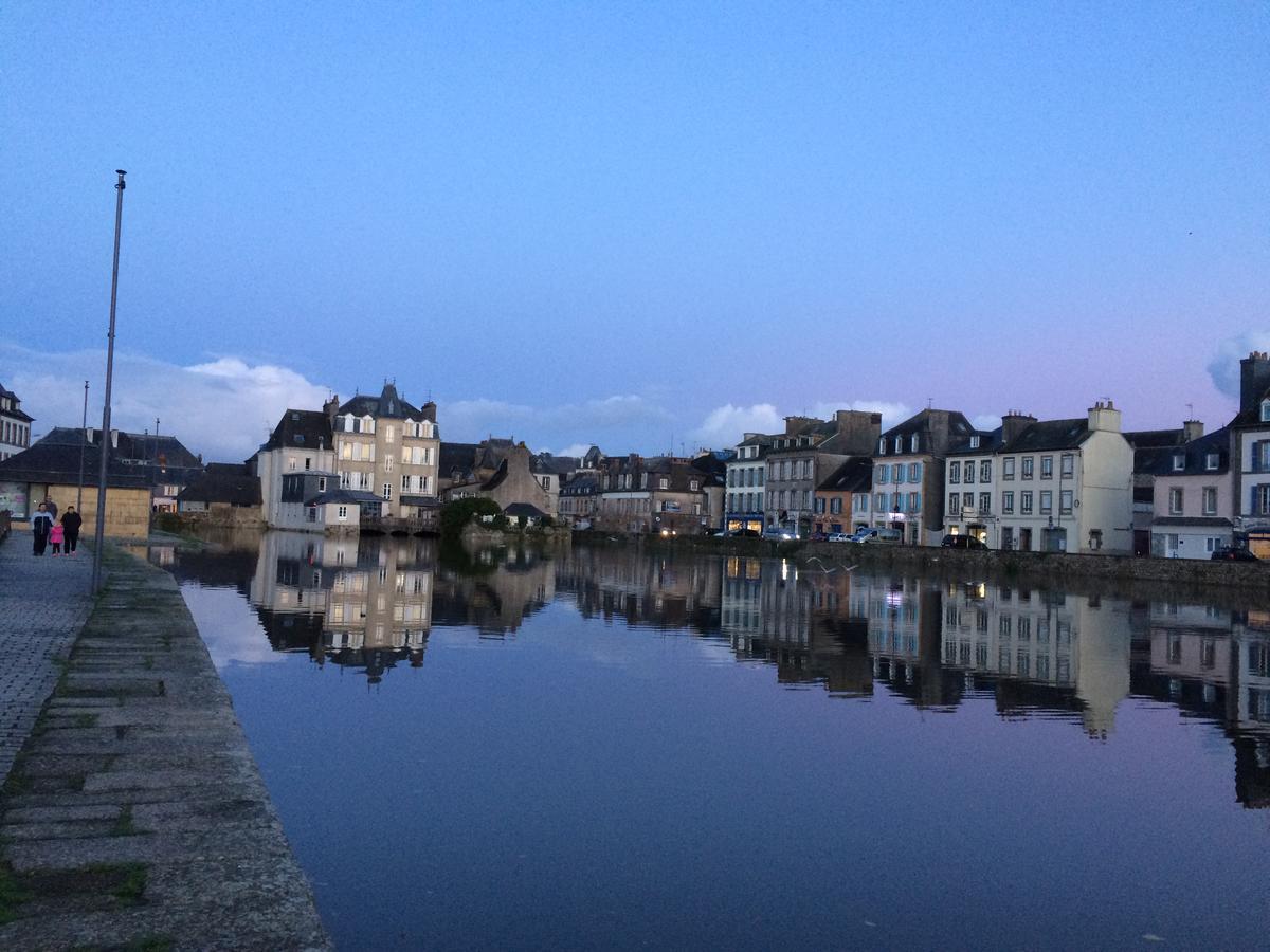 Auberge De Keranden Landerneau Eksteriør billede